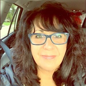 Meet your Posher, Yolanda